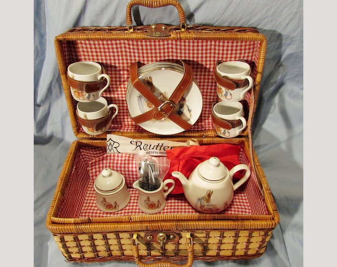 Rare Peter Rabbit Children's Tea Set, Reutter Porzellan, Germany, 27