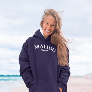 Malibu Wave Unisex Hoodie | Cozy Beach Vibes, Stylish Casual Wear & Perfect Gift for Surf Lovers