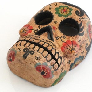 Handcrafted Guatemalan Catrina Skull Mask - Wood Carving Folk Art Wall Decor for Halloween & Collectors