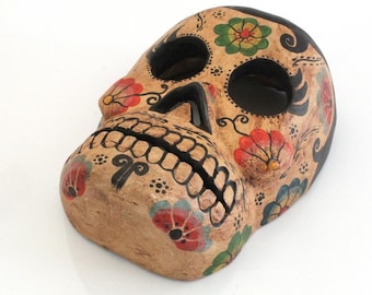 Arte mural de madera tallada - Máscara guatemalteca - Máscara pintada de Catrina