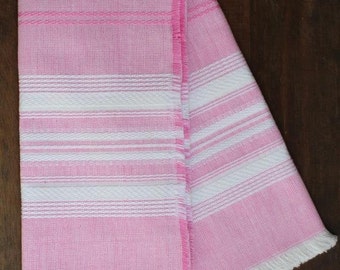 Servilletas de algodón tejidas a mano de color rosa suave con detalle blanco conjunto de seis
