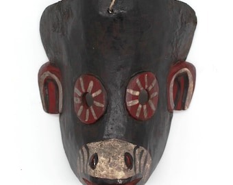 Handcrafted Guatemalan Wooden Monkey Mask: Unique Folk Art Wall Decor for Collectors & Kids