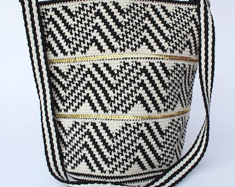 Handwoven Chevron Crochet Bucket Bag: Boho Cotton Tote with Mayan-Inspired Design