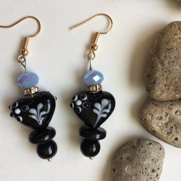 Dangle Earrings Black Heart With Beveled Lilac Glass Beads