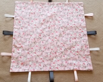 Pig pattern burp cloth