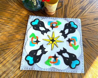 Mantel de fieltro con forma de gato retro