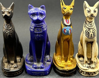 エジプトの女神バステトの猫の像 黒 / 金 / エジプトで作られた