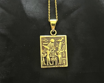エジプトの象形文字ネックレス - エジプト製の古代の象徴的な彫刻が施