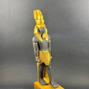 Egyptian King Ramses Egyptian Pharaoh king Ramesses Statue Replica Egyptian artifacts Vintage statue Pharaoh king Ramesses Made In egypt