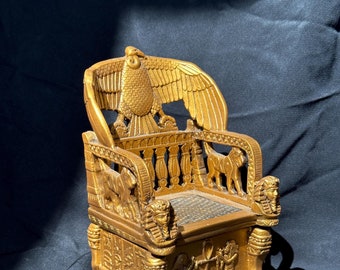 ツタンカーメン王の玉座 博物館の展示品 椅子 オリジナル樹脂製 アンク