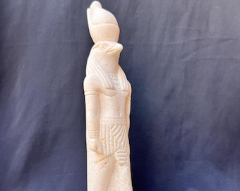 手作りのエジプト神ホルス像：神話彫刻 - Etsy 日本