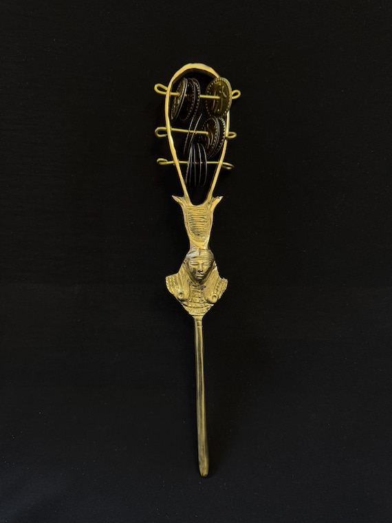 エジプト　希少ハトホルシストラム 銅製の素晴らしい女神ハトホルのシストラム - 古代エジプトの神聖な