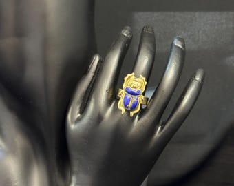 希少な逸品 芸術的なケプリリング スカラベ 真珠貝リング 彫刻された
