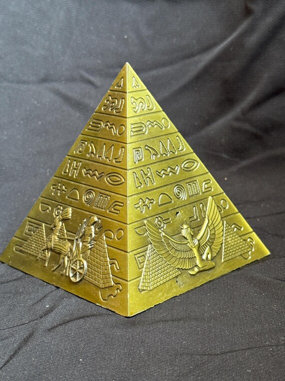 Posacenere Retrò In Metallo A Forma Di Piramide, Bronzo, Ornamento Da Tavolo Antico Egitto, Regalo Per Fumatori