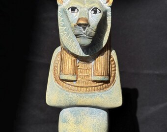 セクメト像、古代エジプトのライオンの女神セクメトの置物、戦争の女神
