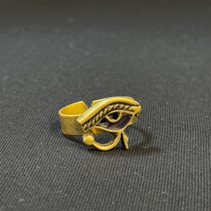Unique Eye Of Horus Ring - Handcrafted Egyptian Eye of Horus - Unisex Ring  - Symbol of Protection, Royal Power & Good Health Made In Egypt