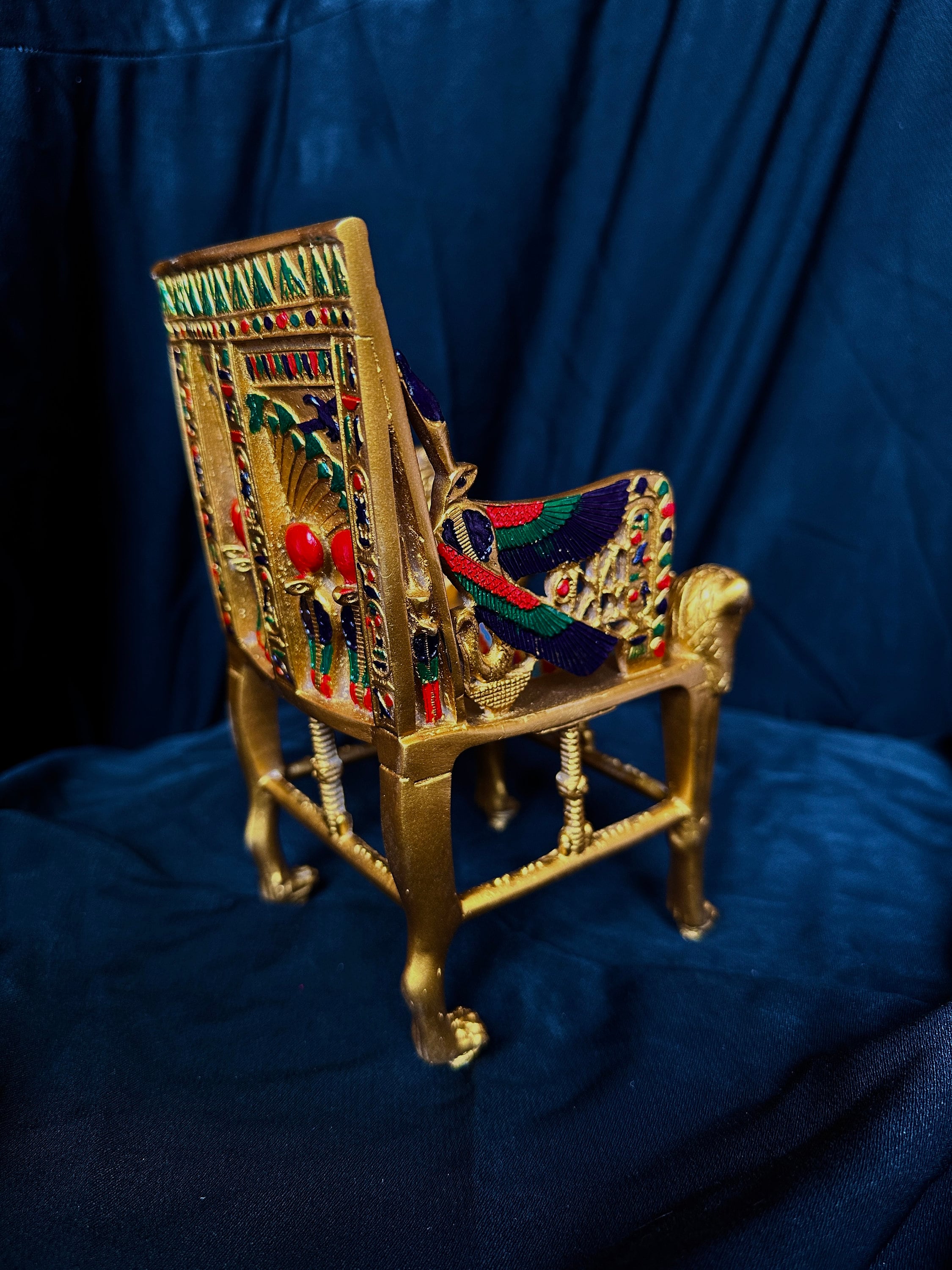 ツタンカーメンのライオンの玉座 - 博物館の椅子エジプトのファラオ