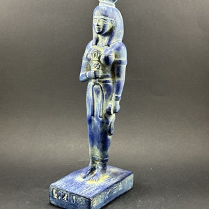 Autentica statua della dea Iside Scultura egiziana antica fatta a mano in pietra pesante realizzata in Egitto immagine 8