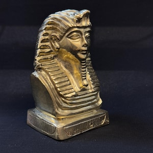 Tutankhamun replica statuette Egyptian King Tut Pharaoh Ancient Egypt Sculpture Museum Replica King Tutankhamun Made In Egypt