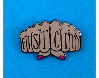 Pin de esmalte feminista de Loretta Lynn de Fist City