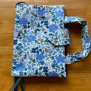 Floral Fabric Padded Bible Cover: Book Jacket with Handle