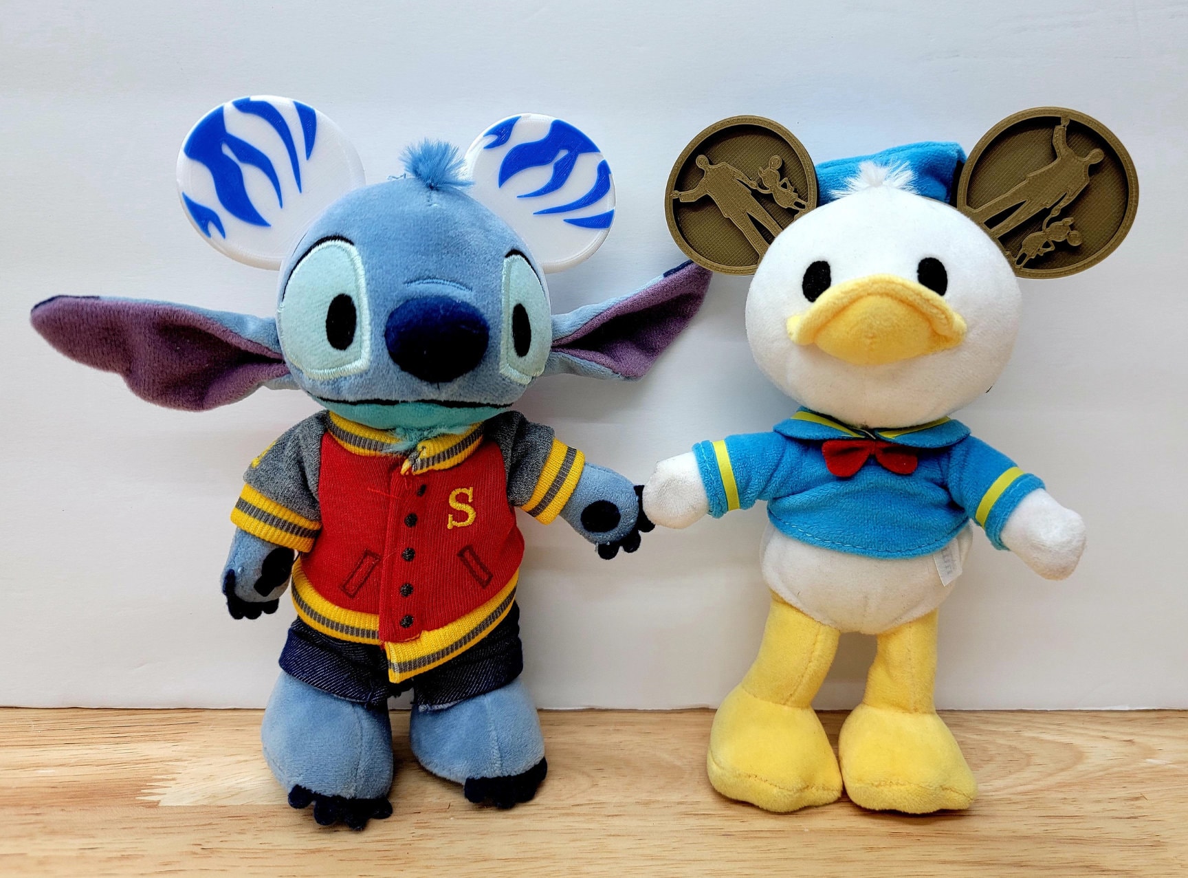 MEDIUM FIGURINE Stitch With Ducks Disneyland Paris DISNEY