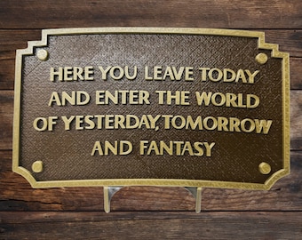 3D Printed Disneyland Entrance Sign | Disney Home Decor