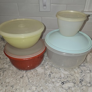 Your Choice - Vintage Tupperware Bowls with Lids