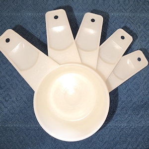 Vintage Tupperware Measuring Cup Set, 5 Pc Tupperware Measuring