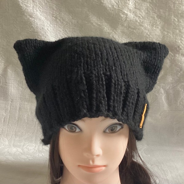 Chapeau de chat tricoté, bonnet de chat noir, toque d’oreilles de chat, chapeau de chat adulte, tricoté à la main