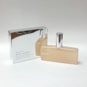 Blush by Marc Jacobs 3.4 oz Eau De Parfum spray for Women very hard to find
