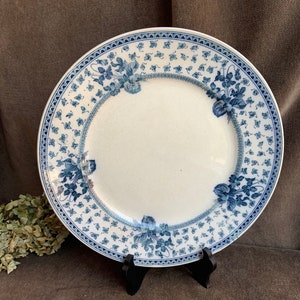Antique Villeroy & Boch Wallerfangen (Mercury Mark) Voila 9.25” Plate