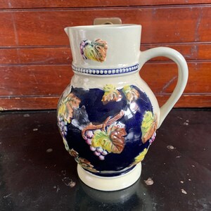 Vintage Stoneware Pottery Cobalt Majolica German 6.25” Wine Pitcher depicting Lingenfeld Pfalz