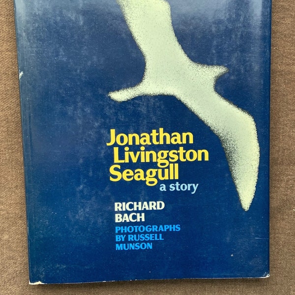Vintage Jonathan Livingston Seagull by Richard Bach 1970 (18th Printing)