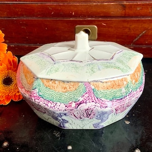 New Hall Pottery (N. H. P.) Marbled Lusterware Lidded Dish Made in England