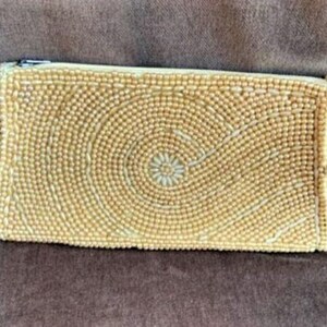 Vintage Beige David&#39;s Imports Evening Beaded Clutch