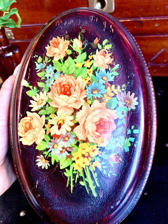 Vintage Folk Art Painted Oval Wooden Box with Lid - image 6