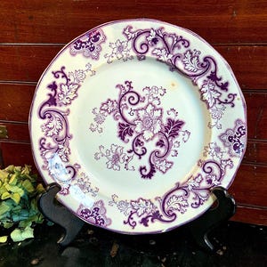 Antique Francis Morley & Co. Mulberry &quot;Aurora&quot; Plate (c. 1845-1858)