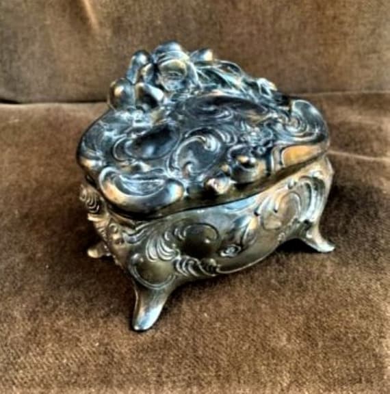Small metal sale box hinged lid