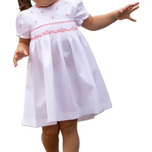 Vestido Liberty para niña con fruncido a mano blanco / Vestido de retrato / Vestido de boda de playa / Vestido con volantes / Vestido de primavera / Vestido con volantes / Vestido de verano