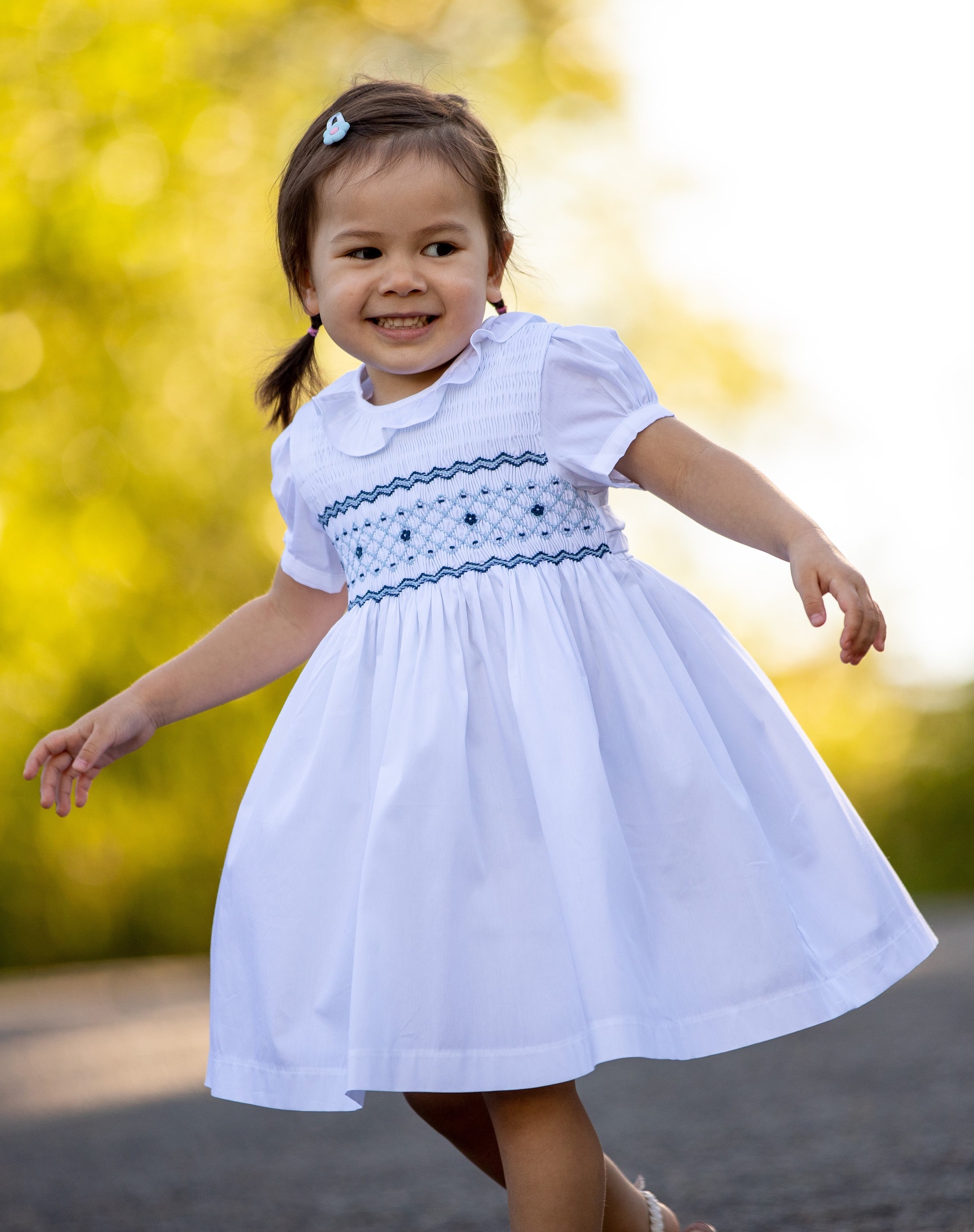 Kleding Meisjeskleding Babykleding voor meisjes Jurken Hand gesmokt blauwe sateen katoenen jas jurk 