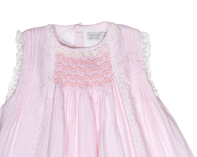 Little Toddler Girl's Hand Smocked Dress in Cotton Seersucker Baby Princess Dress for Easter image 4