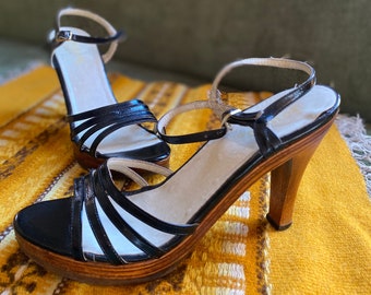 1970er Vintage High Heels | Plattform Holz, Lackleder | Größe 8 Schmal | Schwarz