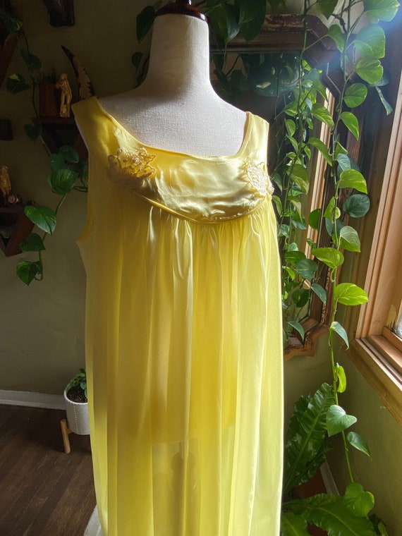 Vintage Canary Yellow Nightgown, 1950s 1960s, Sle… - image 3