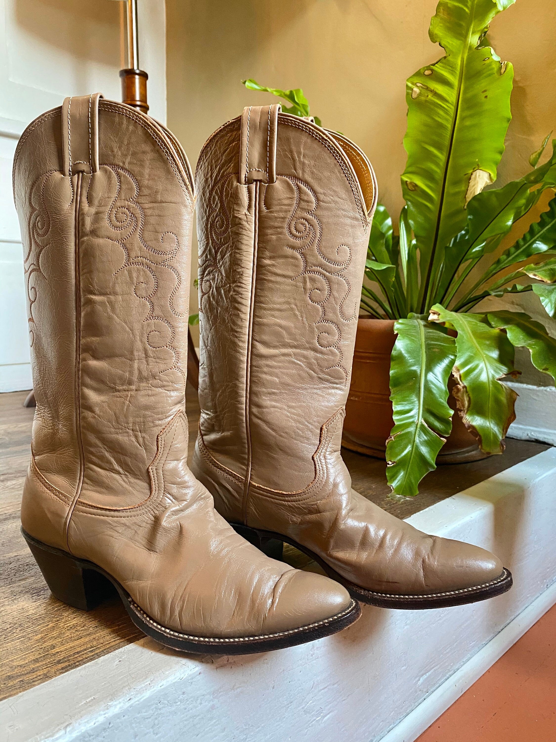 Vintage Nocona Western Boots | 6B Womens | Genuine Leather