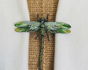 Sweater Clips Dragonfly Sweater Clip Green Scarf Shawl Clasp Cardigan Clasps Brooch Art Deco Cosplay Cloak Fasteners Jewelry Gifts for Her