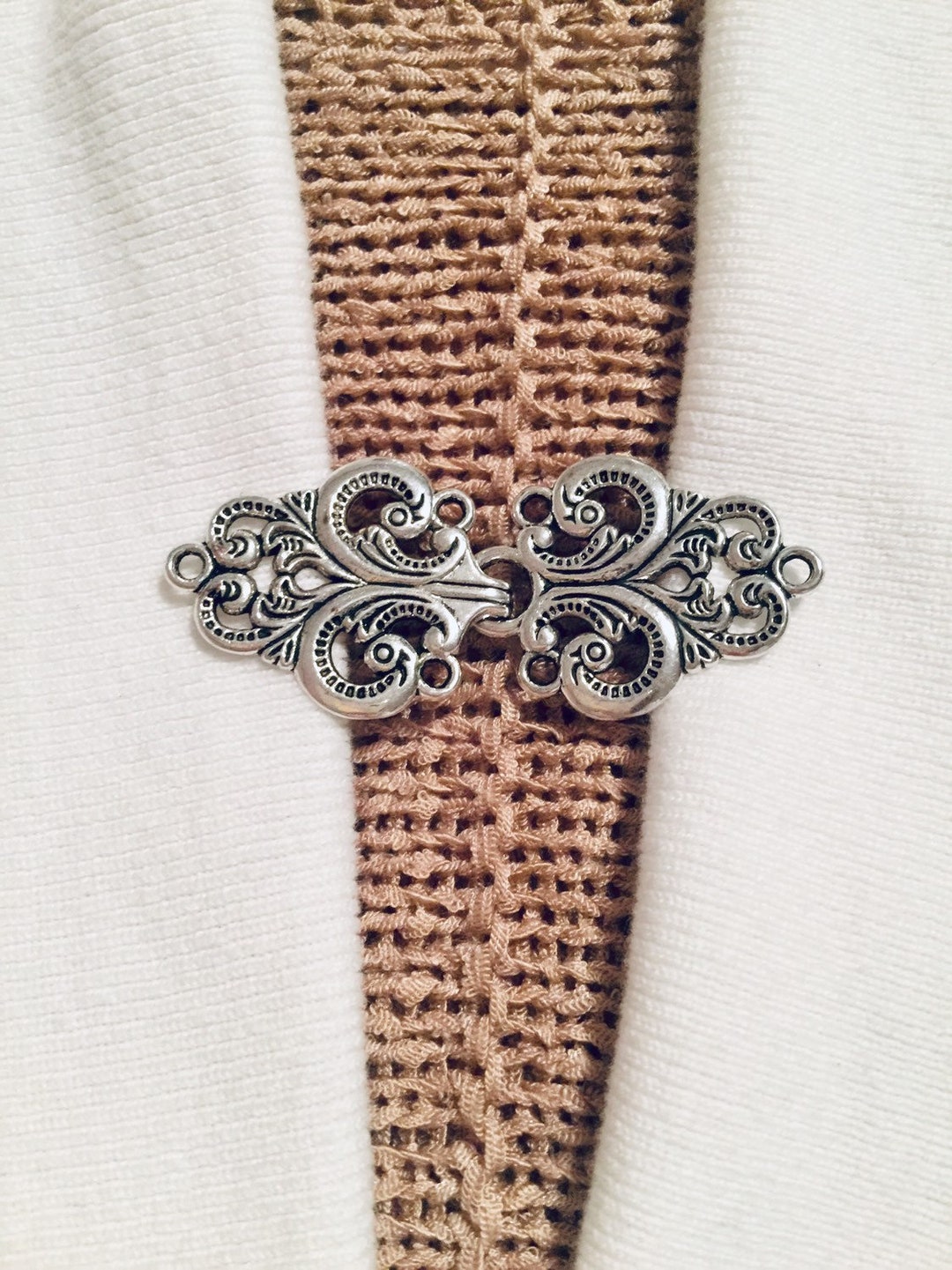 Sweater Clips Silver Celtic Cardigan Clasp Sweater Clip Cosplay Clips