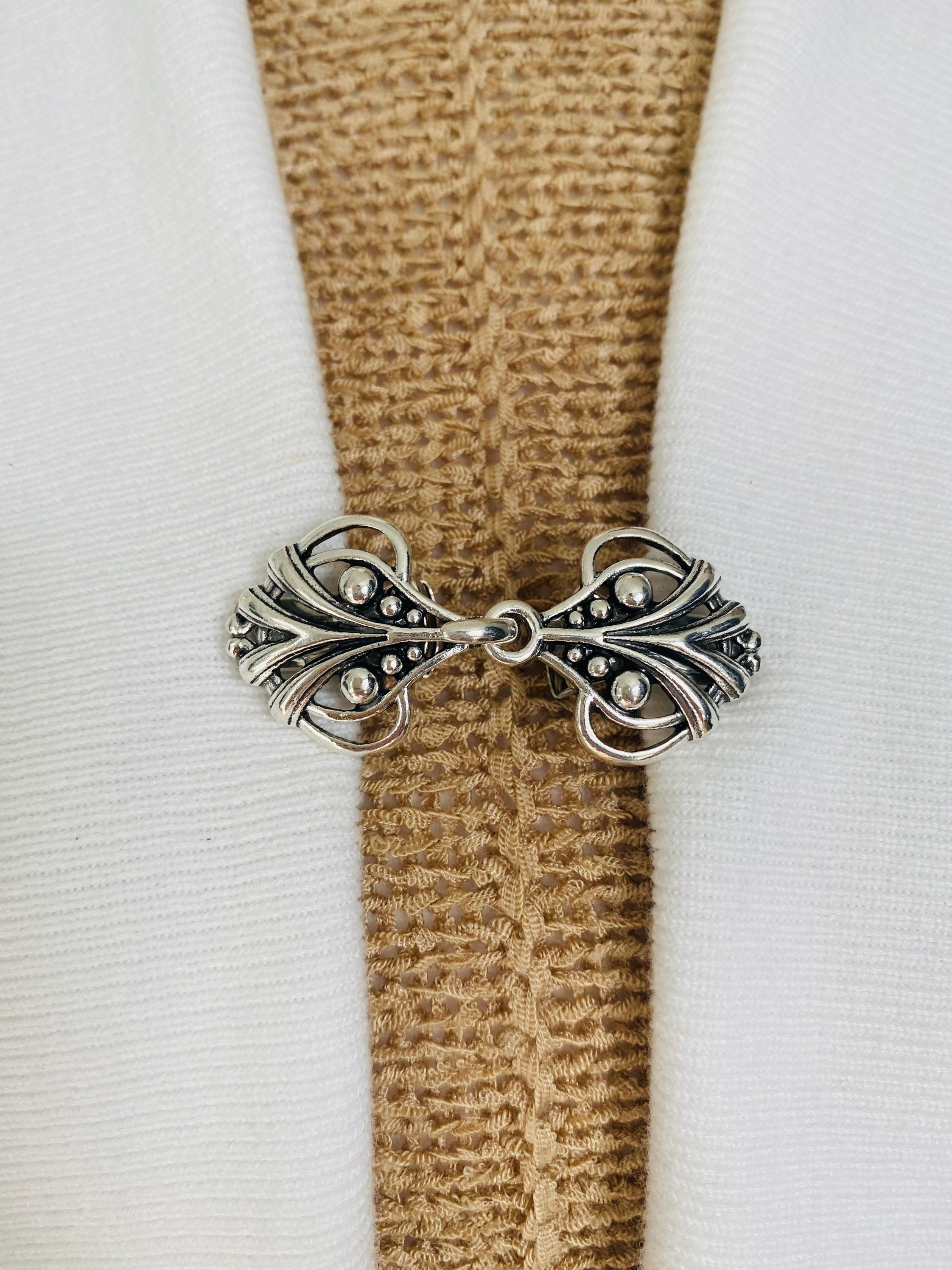 Antique Silver Sweater Clip, Cardigan Clip, Collar Pin, Sweater Clasp,  Sweater Closure 5099 