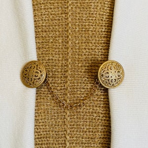 Clip Sweater Clips Cardigan Chain Shawl Dress Women Collar Brooch