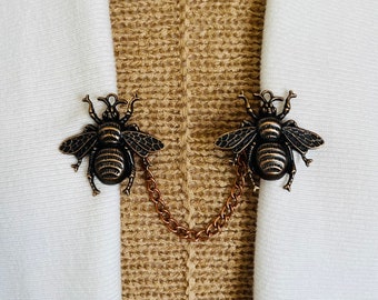 Sweater Clips Bumble Bee Brushed Copper Sweater Clip Chains Honey Bee Collar Pins Collar Chain Dress Clip Birthday Gift for Her by Fabulici